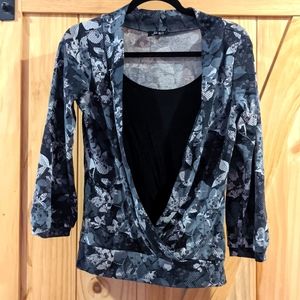 Solo Nole Leaf Pattern Blouse
